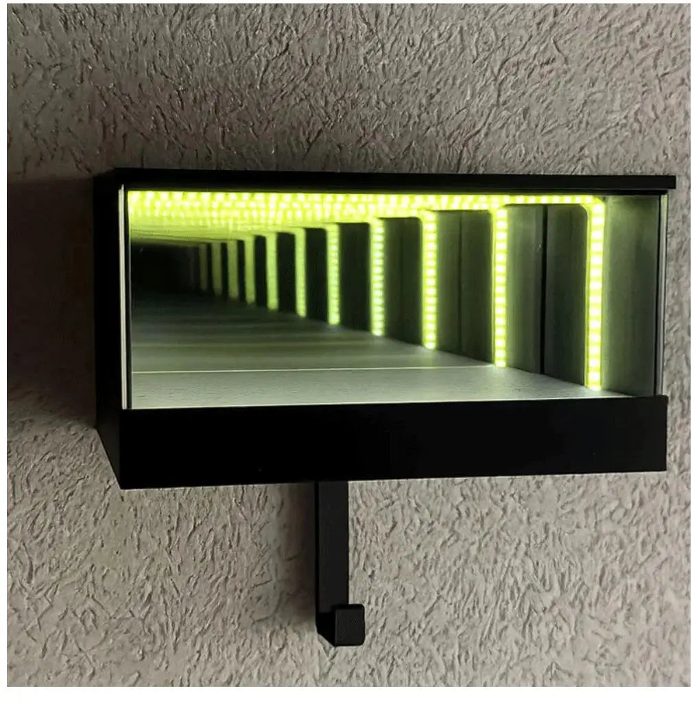 Infinity Garage Keychain: An unmissable novelty, original and creative, with a decorative hook—perfect for collectors.