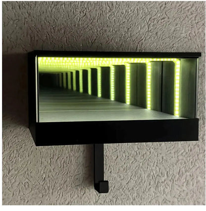 Infinity Garage Keychain: An unmissable novelty, original and creative, with a decorative hook—perfect for collectors.